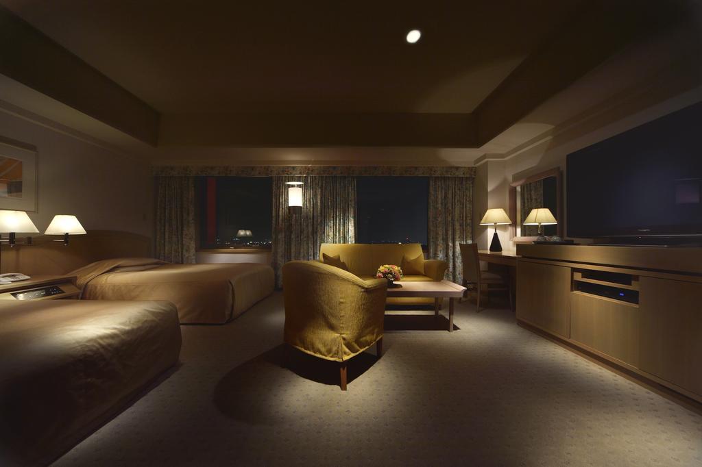 Royal Pines Hotel Urawa Saitama Exterior photo