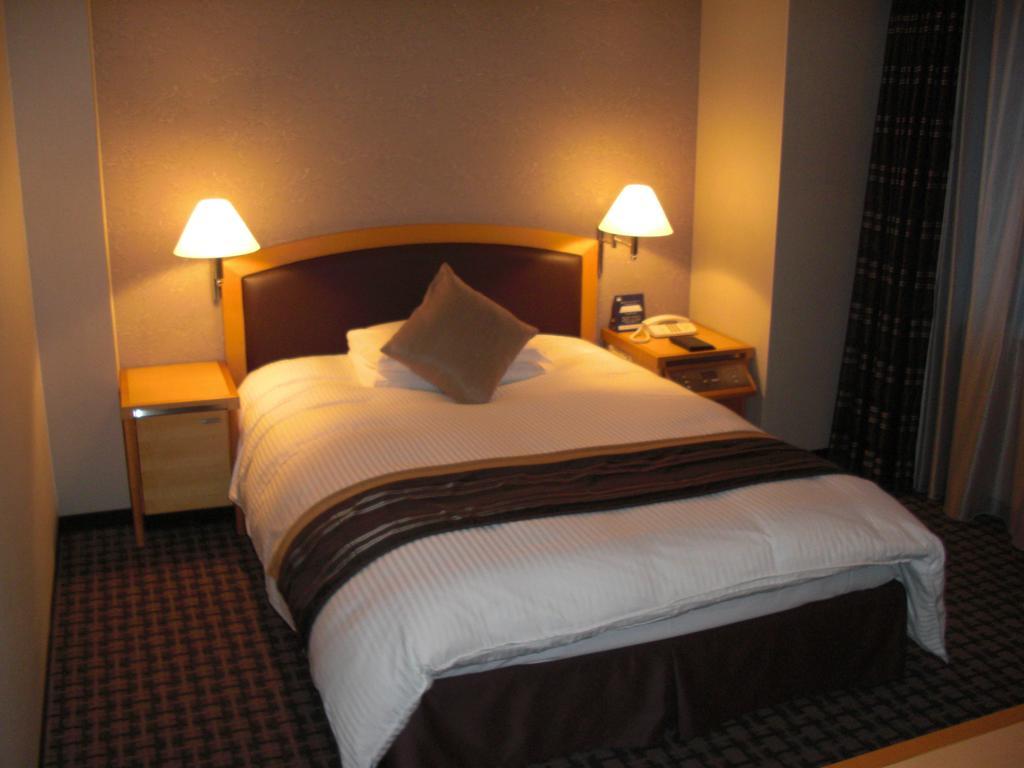 Royal Pines Hotel Urawa Saitama Exterior photo